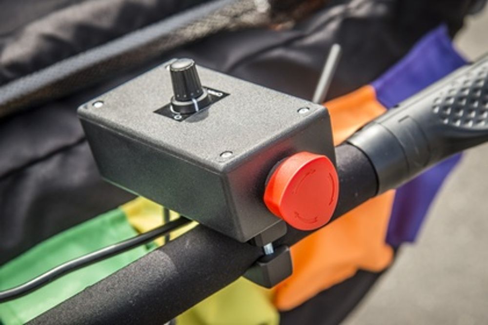 Buss barnevogn med el - motor fra Trille med 6 sitteplasser