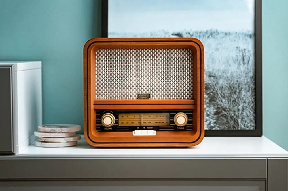 Retro radio med Bluetooth og FM/AM