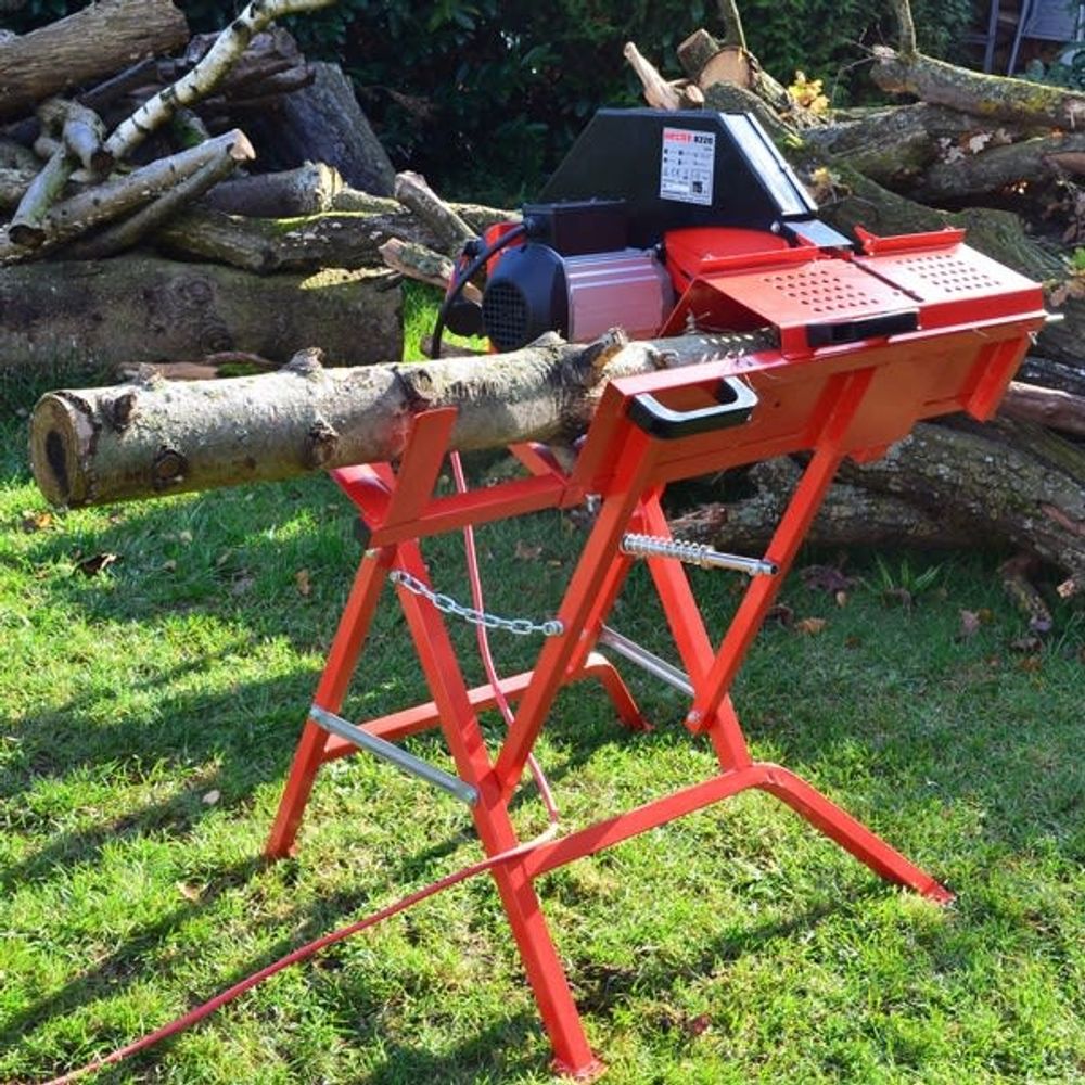 Hecht 8220 Vedkappsag 220V - Ø13.5 cm