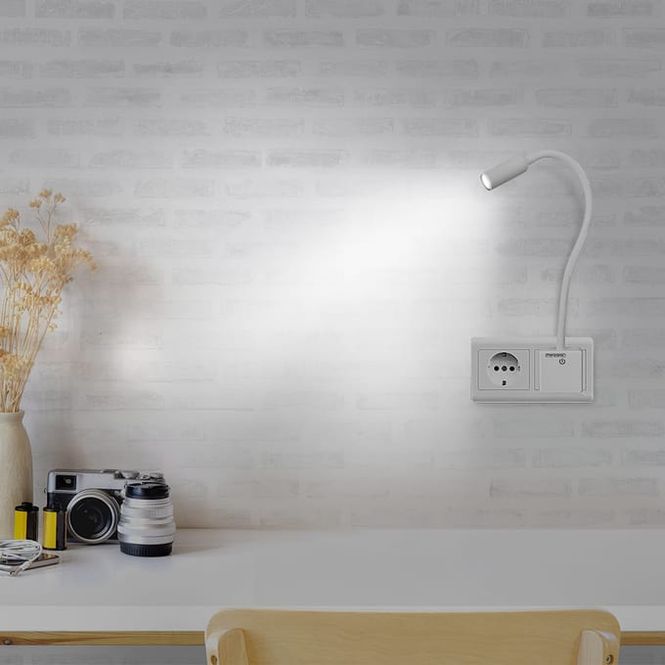 Hovedbilde LED vegglampe Svetloba med dimmer og strømstøpsel