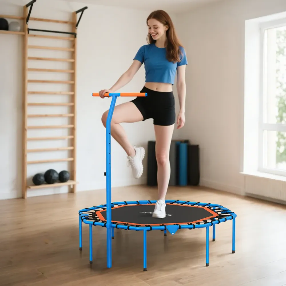 Sammenleggbar fitness-trampoline med håndtak