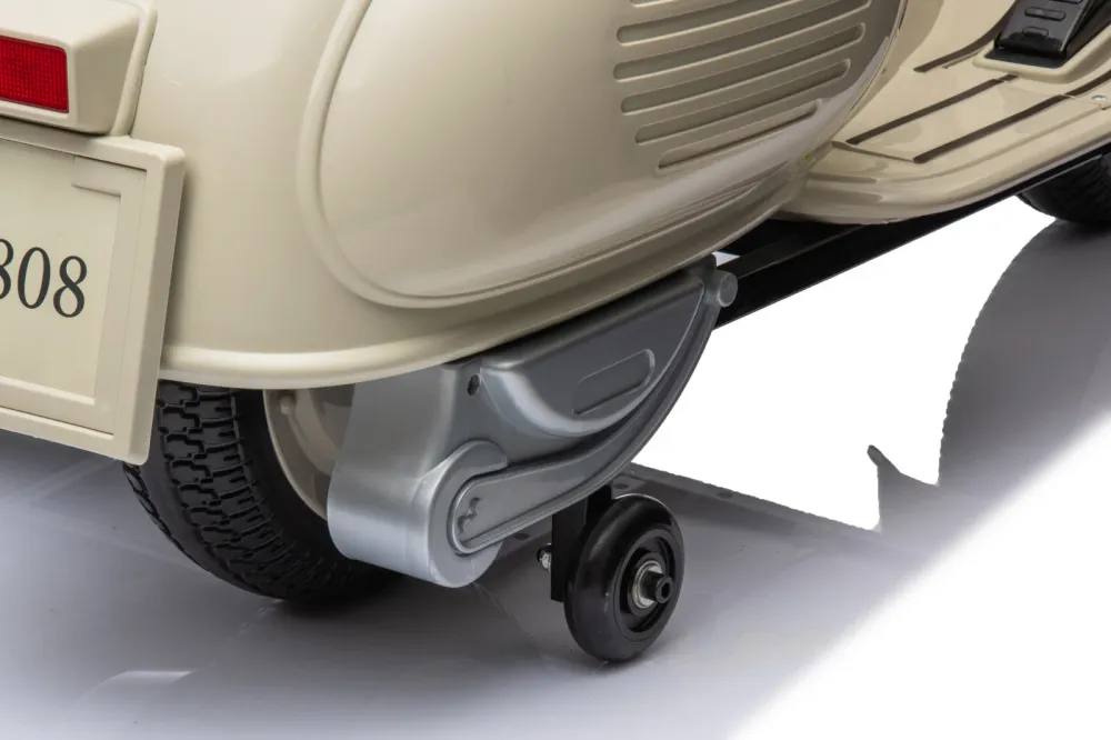 Vespa scooter for to barn 3-9 år - med revers