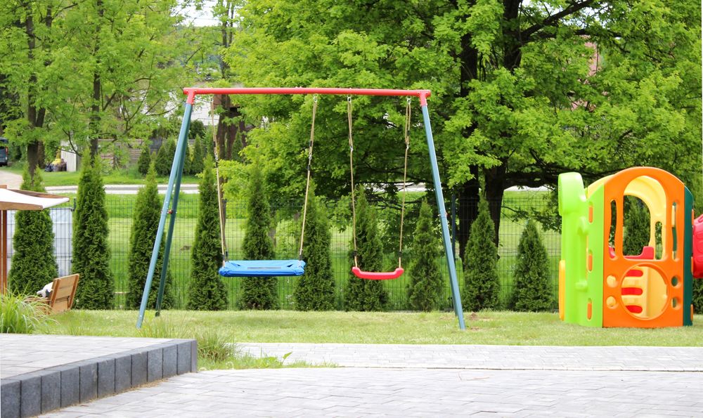 Hagehuske for to personer - 290 x 180 x 200 cm